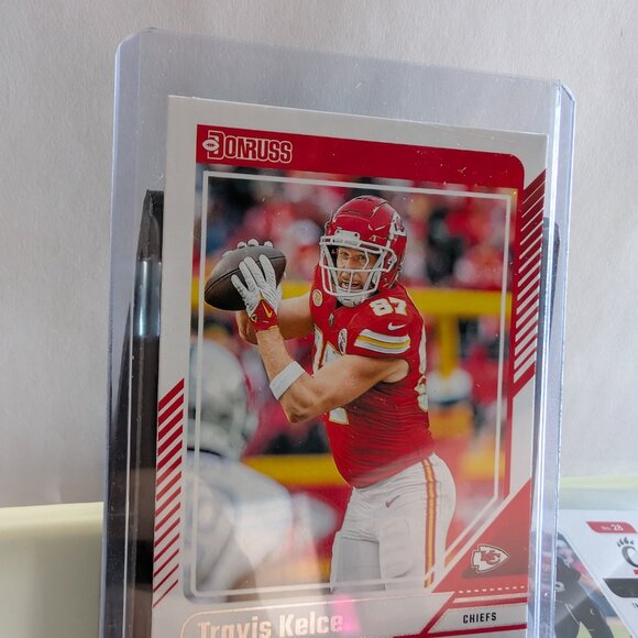 Kansas City Chiefs: Travis Kelce, Patrick Mahomes II, Reid + More NFL Cards - Picture 9 of 13
